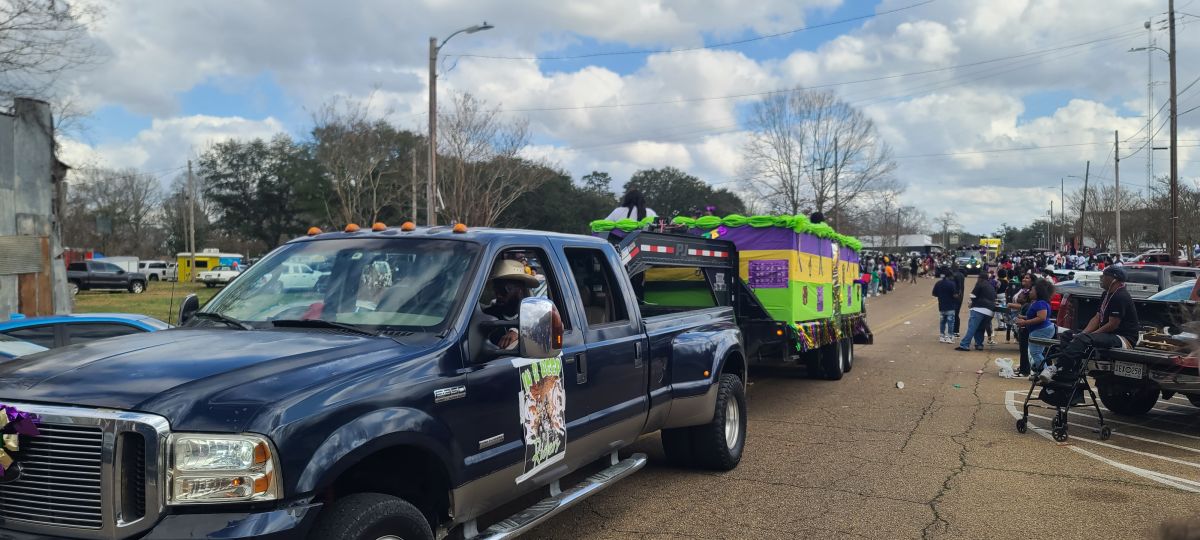 MARDI GRAS PARTICIPANT