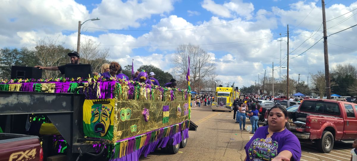 MARDI GRAS PARTICIPANTS